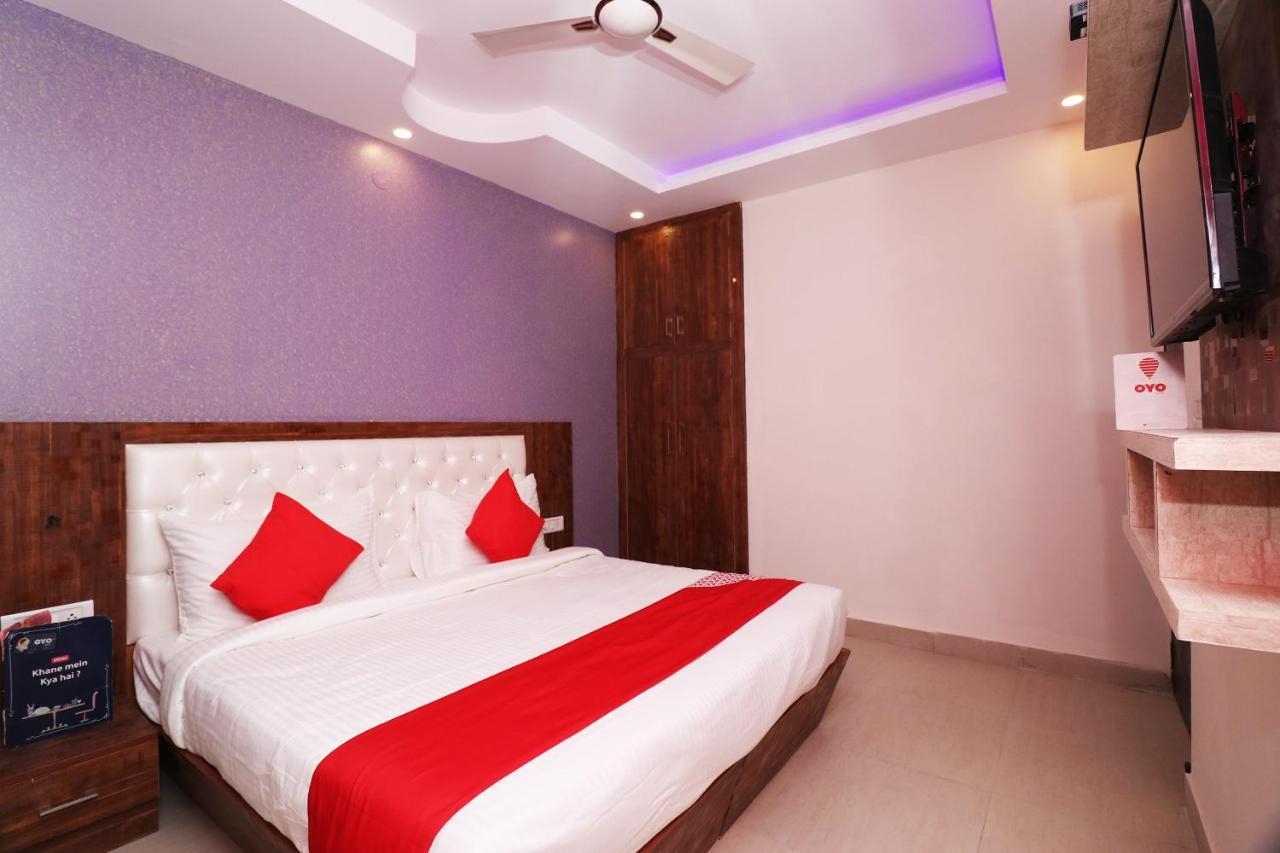 Oyo 25130 Hotel Royal Inn Nueva Delhi Exterior foto