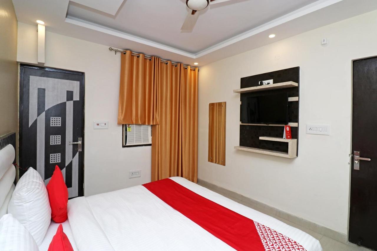 Oyo 25130 Hotel Royal Inn Nueva Delhi Exterior foto